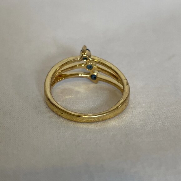 Dainty Triple Blue Stone Gold Tone Statement Ring Size 5.5 Elegant and Fashionab - Picture 7 of 10